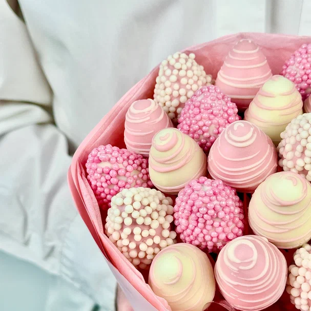 Букет Клубничная невеста