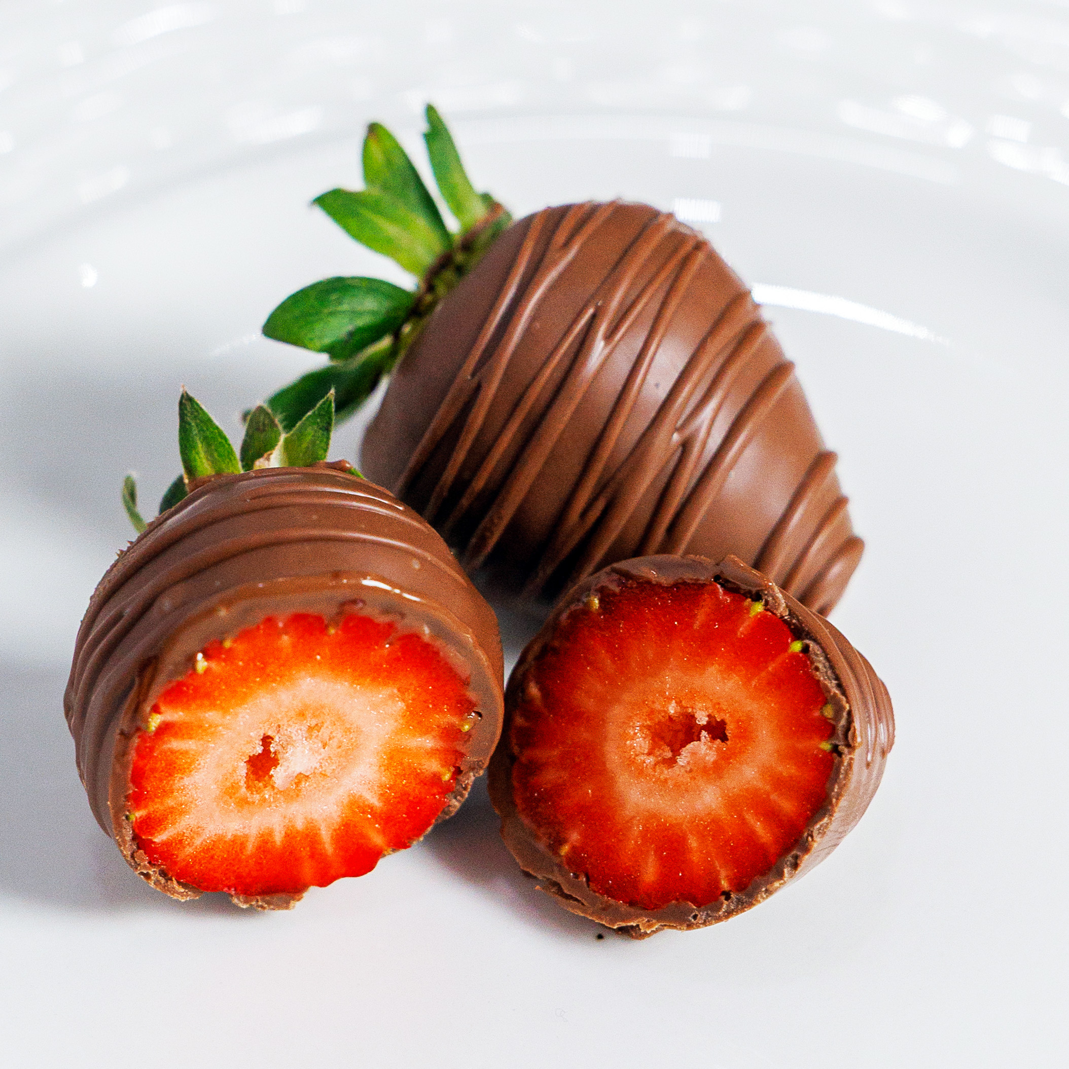 Букет Комбо-набор клубника и цветы "Код: Розовый"